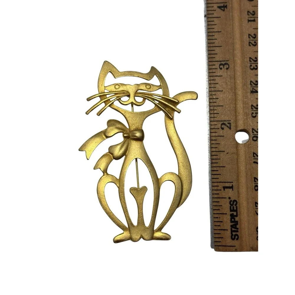 N/A vintage gold
